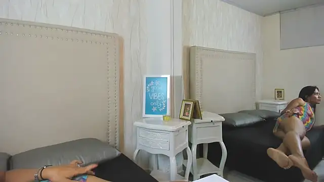 FernandaAvilax online show from 04.21.26