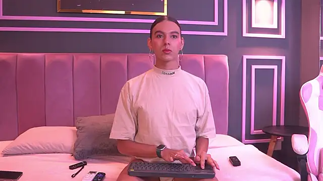 Luxa Velvet online show from 02.28.26