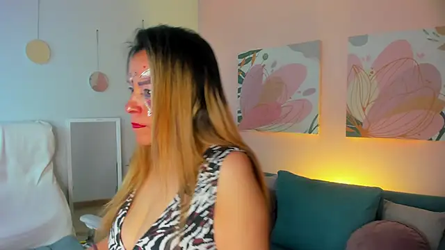 Ivonne 4 online show from 04.23.26