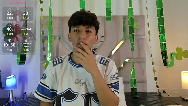 Angel Lux online show from 03.05.26