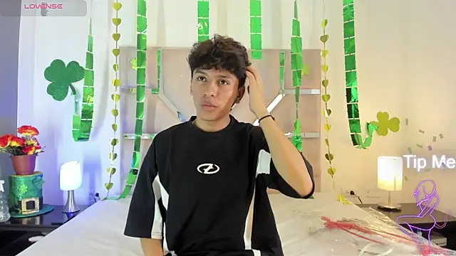 Angel Lux online show from 03.09.26