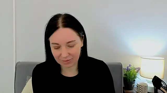 Snapshot of MiaFair chatting on 03.27.26 MiaFair online show from 03.27.26