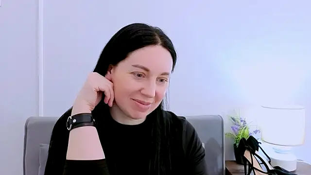 Snapshot of MiaFair chatting on 04.01.26 MiaFair online show from 04.01.26