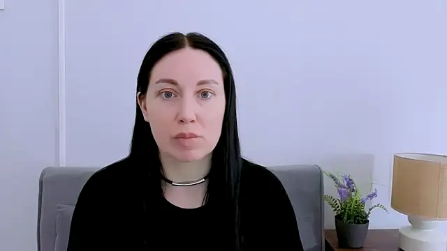 Snapshot of MiaFair chatting on 04.03.26 MiaFair online show from 04.03.26