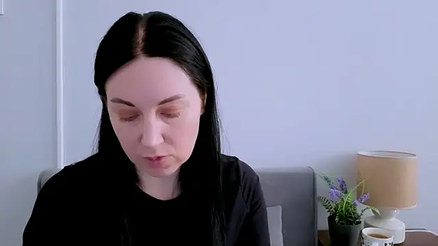 Snapshot of MiaFair chatting on 04.04.26 MiaFair online show from 04.04.26