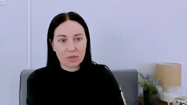 Snapshot of MiaFair chatting on 04.06.26 MiaFair online show from 04.06.26