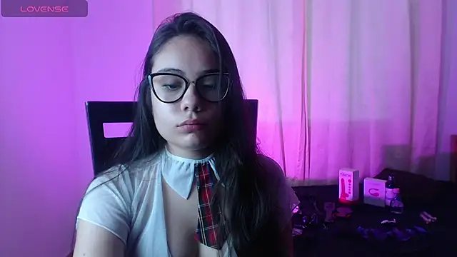 Snapshot of _Moon_rose chatting on 03.18.26 Moon rose online show from 03.18.26