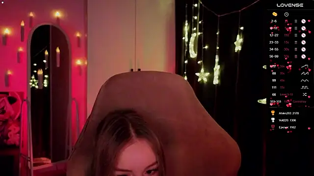 Snapshot of Nestyzz chatting on 03.04.26 Nestyzz online show from 03.04.26