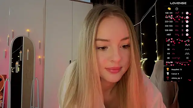 Snapshot of Nestyzz chatting on 03.07.26 Nestyzz online show from 03.07.26