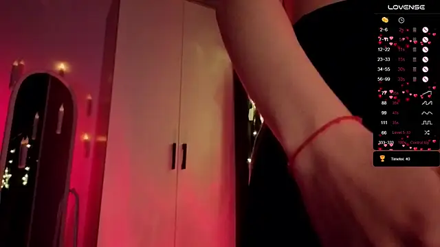 Snapshot of Nestyzz chatting on 04.01.26 Nestyzz online show from 04.01.26