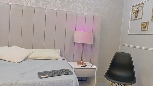 Emily  Stef online show from 07.15.26
