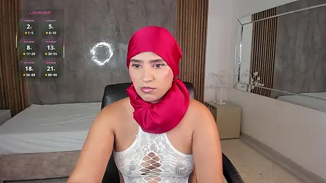 Snapshot of SalmaZahid chatting on 02.24.26 SalmaZahid online show from 02.24.26