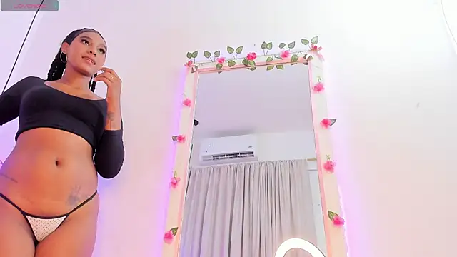 Snapshot of Candyhot79 chatting on 02.27.26 Candyhot79 online show from 02.27.26