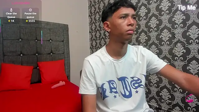 Little Twink19x online show from 04.27.26