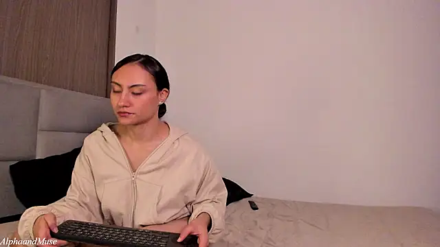 alphaandmuse online show from 03.02.26