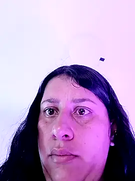 LunaDamasco online show from 04.02.26