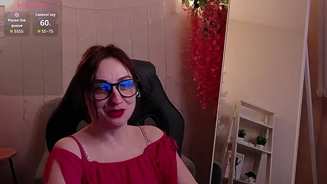 AlexaVitton online show from 03.13.26