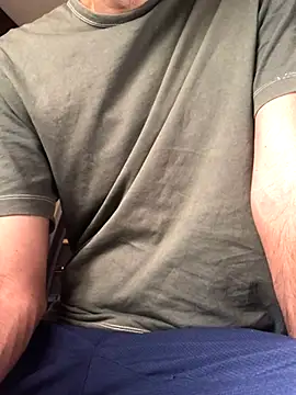 Snapshot of sub_slave_indi chatting on 10.12.25 sub slave indi online show from 10.12.25