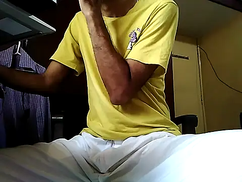 Snapshot of sub_slave_indi chatting on 10.23.25 sub slave indi online show from 10.23.25