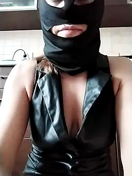 Honeybby1 online show from 02.22.26