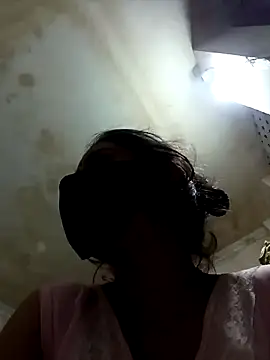 Snapshot of Vandana122 chatting on 03.28.26 Vandana122 online show from 03.28.26