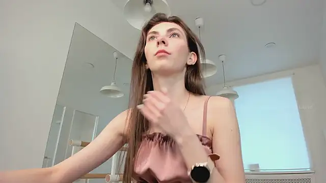 Scarlet Muse  online show from 03.09.26