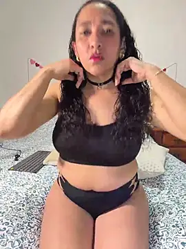 CrystalIvy online show from 04.04.26