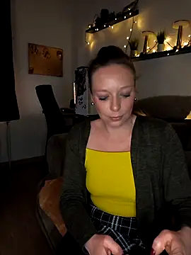 Snapshot of ZaramourXMrX chatting on 03.15.26 ZaramourXMrX online show from 03.15.26