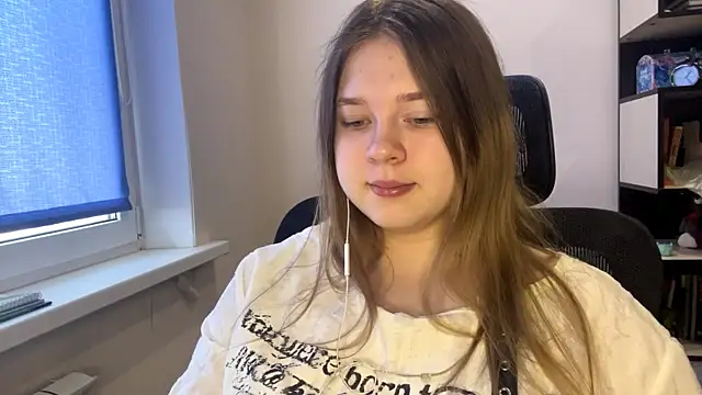 TomikoPfau online show from 03.26.26