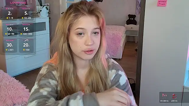 Snapshot of linaloon chatting on 02.28.26 linaloon online show from 02.28.26