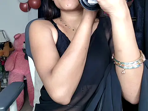 Snapshot of Loving_neha chatting on 03.23.26 Loving neha online show from 03.23.26