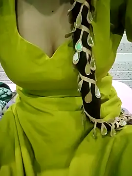 Snapshot of Husn--pari chatting on 02.23.26 Husn--pari online show from 02.23.26