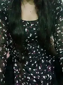 Snapshot of Husn--pari chatting on 02.24.26 Husn--pari online show from 02.24.26