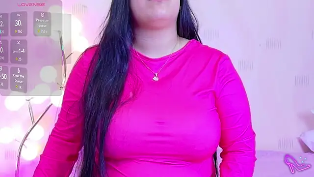 curvybuffgirllll online show from 05.12.26