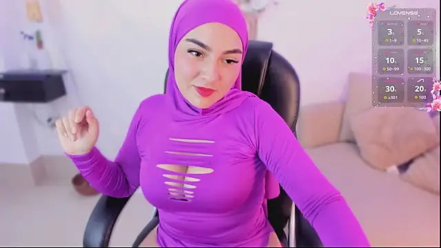 Malika Noor online show from 03.03.26