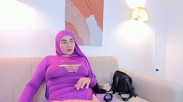 Malika Noor online show from 05.10.26
