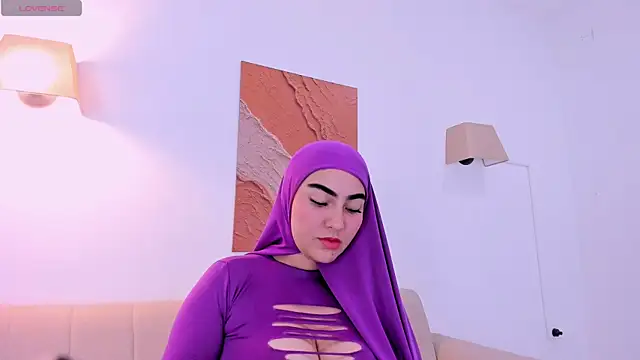 Malika Noor online show from 07.11.26