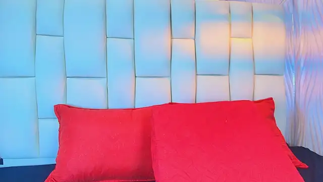 Lana Sliim online show from 04.24.26