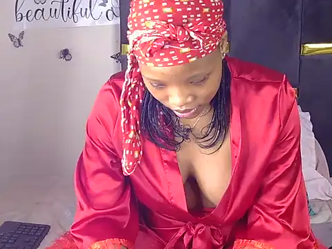 Divine Beautyxx online show from 05.25.26