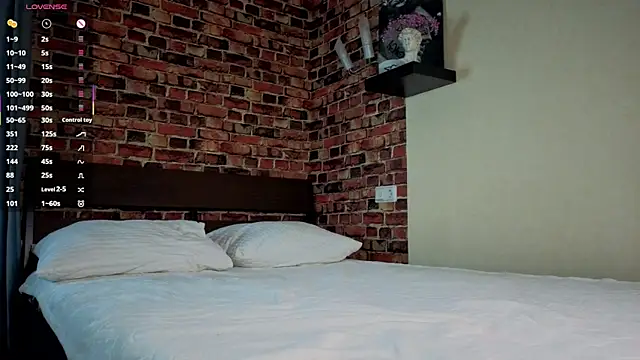 Six Seven7 online show from 04.18.26