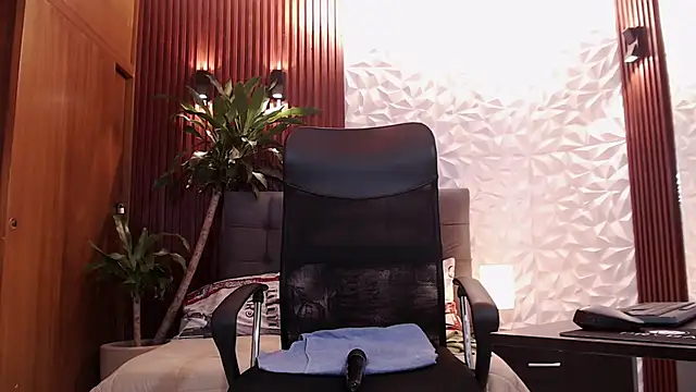 Snapshot of lorena_bv1 chatting on 02.22.26 lorena bv1 online show from 02.22.26