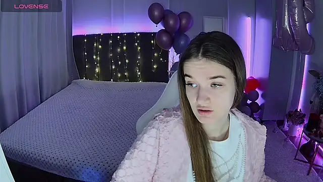 Ann Wood online show from 03.06.26