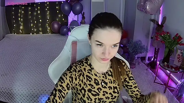 Ann Wood online show from 03.10.26