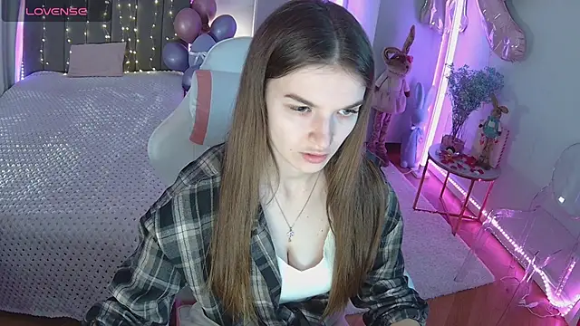 Ann Wood online show from 04.03.26