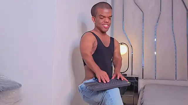 CHARLIE WALKERR online show from 04.02.26