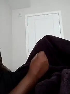 Snapshot of makeherfeelg chatting on 03.31.26 makeherfeelg online show from 03.31.26