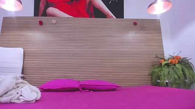 Snapshot of _sussan_miller chatting on 03.12.26 sussan miller online show from 03.12.26