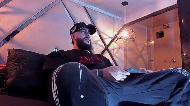 SantiagoHincapiie online show from 03.01.26