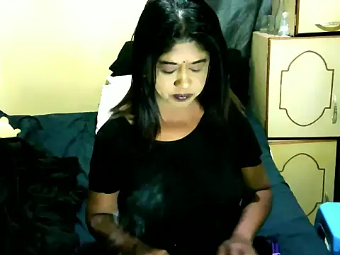 Snapshot of IndianPleasures21 chatting on 05.16.26 IndianPleasures21 online show from 05.16.26