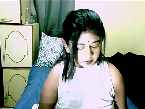 Snapshot of IndianPleasures21 chatting on 07.28.26 IndianPleasures21 online show from 07.28.26